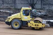 Eine Wibrotronic BW213DH-3 Straßenwalze in Kolpino am 28.10.17