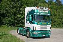 Regelmäßiger Gast In Volkmarsen war dieser Scania 164L 580 V8 aus Italien. Mittlerweile wurde der 4er Scania durch ein neueres Euro 6 V8 Modell ersetzt. Das Design ist aber gleich geblieben. 22.06.2010