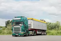 Scania R440 Highline mit Kipper auf dem  Lohfeldener Rüssel  bei Kassel. 09.06.2012