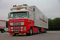 Volvo FH 480 von Schers Transporten Beringe mit Kühlauflieger in Breuna A44. 16.09.2011