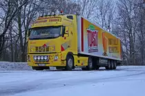 Volvo FH12 480 von Bernd Thiel mit Kühlauflieger in Breuna A44. 27.01.2012