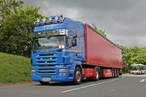 Scania R310 V2 ..... Oder doch eher ein R480 mit Planenaufliger von TTH in Breuna A44. 04.05.2011