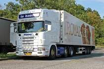 Scania 164L 580 V8 Topline 6x2/4 in einem Super Zustand mit Kühlauflieger auf einem Parkplatz zwischen Zierenberg und Breuna. 03.06.2011