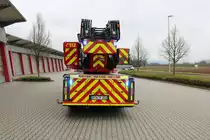 Feuerwehr Hofheim im Taunus Mercedes Benz Atego DLA(K)23/12 (Florian Hofheim 1-30) mit Rosenbauer XS2.0 Leiter am 17.03.18 bei einen Fototermin 