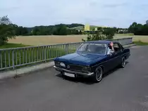 OPEL-Admiral B2,8H; Baujahr 1976 braust anlässlich der Wadholz-Classic2017 durch die Gegend;170723