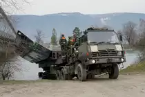 Militärfahrzeuge CH von Walter Ruetsch
Steyr 1491 310/S 37 6 x 6 Sattelschlepper 95 mit Brückenmodul im Dienste des Pontonier Bataillons 26 am 15. März 2018 bei Arch.
Foto: Walter Ruetsch