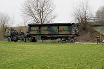 Militärfahrzeuge CH von Walter Ruetsch
Steyr 1491 310/S 37 6 x 6 Sattelschlepper 95 mit Brückenmodul im Dienste des Pontonier Bataillons 26 am 15. März 2018 bei Arch.
Foto: Walter Ruetsch
