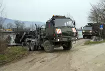Militärfahrzeuge CH von Walter Ruetsch
Steyr 1491 310/S 37 6 x 6 Sattelschlepper 95 mit Brückenmodul im Dienste des Pontonier Bataillons 26 am 15. März 2018 bei Arch.
Foto: Walter Ruetsch