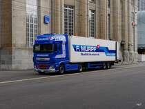 DAF Sattelschlepper vor dem Bahnhof in St.Gallen am 09.03.2018