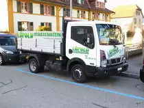 Klein LKW  Nissan Cabstar NT400 in Nidau am 21.03.2018