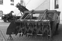 Das moderne Minenräumgerät  Minebreaker 2000/2  auf Basis eines Leopard 1 Panzer. (MHM Dresden, April 2018)