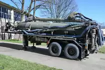 Eine MGM-31A Pershing 1A Rakete auf einem Sattelzugauflieger im Militärhistorischen Museum der Bundeswehr. (Dresden, April 2018)