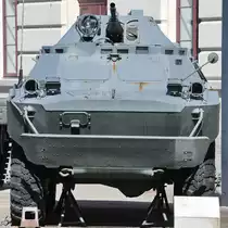 Der voll amphibischer Schützenpanzerwagen BRDM-2 (SPW-40P2) im Militärhistorischen Museum der Bundeswehr. (Dresden, April 2018)