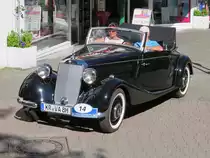 Ein Mercedes-Benz 170 Cabrio bei der 29. Viersener Oldtimer-Rallye am 27.05.2017