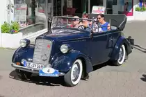 Ein Opel 6 (2 Liter) bei der 29. Viersener Oldtimer-Rallye am 27.05.2017 