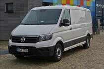 . VW Crafter, geschlossener Kastenwagen, gesehen im April 2018 (Hans)
