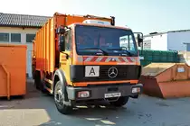 Max Spahn und Sohn KG Mercedes Benz 2426 mit Schörling Aufbau am 21.04.18 in Maintal bei einen Fototermin