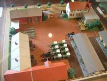 So sa es frher vor der LPG Zeit aus.Diorama einer Maschinen-und Traktoren Station im Landwirtschaftsmuseum Blankenhain