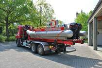 Feuerwehr Hochheim am Main Scania R500 V8 WLF (Florian Hochheim Main 1/67) mit Schnellboot am 22.04.18 bei einen Fototermin 