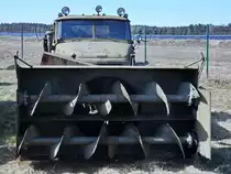 Die Frästrommeln der Ural 375 Schneefräse D 902 im April 2018 im Flugplatzmuseum Cottbus.