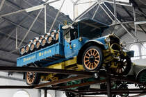 Saurer Lastwagen aus dem Jahre 1924 von der Brauerei Warteck am Tag der offenen Tür beim Feldschlösschen. Die Aufnahme stammt vom 28.04.2018.