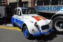 Citroen 2CV von Feldschlösschen am Tag der offenen Tür bei der Brauerei Feldschlösschen. Die Aufnahme stammt vom 28.04.2018.