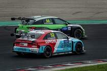 Audi A3 Limousine gegen Seat Leon Cupra auf dem WTCR Rennen am 29.04.2018.