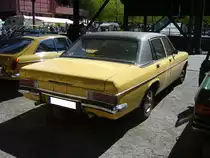 Heckansicht eines Opel Admiral B. 1969 - 1977. Motorworld Historicar Duisburg am 05.05.2018.
