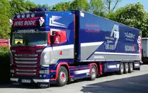 =Scania Super der Spedition JENS BODE steht auf dem Rasthof Fulda-Nord im Mai 2018