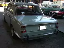 Heckansicht eines BMW 2000 TI. 1966 - 1968. Motorworld Historicar Duisburg am 05.05.2018.