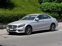 Mercedes Sportwagen C250 am Strassenrand in der Stad Biel am 12.05.2018