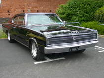 Dodge Charger. 1966 - 1967. Das Coupe Charger basierte auf dem Fahrgestell des Coronet. Die Modelljahrgänge 1966 & 1967 waren identisch. Der abgelichtete Charger stammt aus dem Jahr 1967 und wird von einem V8-motor angetrieben, der aus 6276 cm³ Hubraum 270 PS mobilisiert. Primers Run Krefeld am 10.05.2018. 
