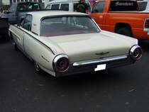 Heckansicht eines Ford Thunderbird Hardtop Coupe des Modelljahres 1963. Primers Run Krefeld am 10.05.2018.