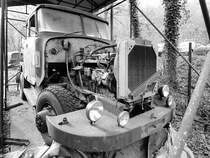 Die restaurierungsbedürftige Kaelble-Zugmaschine KV 632 ZB/13 von 1969 Mitte April 2018 im Eisenbahnmuseum Bochum.