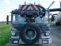 Ein Habeng Flugenteisungsfahrzeug auf einem MAN 14.192 Unterflurfahrgestell Ende April 2018 im Luftwaffenmuseum Berlin-Gatow.
