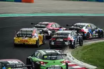 WTCR Rennen mit diverse Autos und etwas Staub. (29.04.2018)