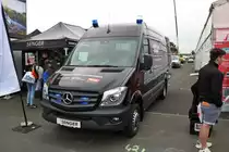 Gepanzerter Mercedes Benz Sprinter RTW am 18.05.18 auf der RettMobil in Fulda 
