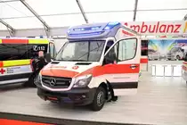 Die Johanniter Mercedes Benz Sprinter RTW am 18.05.18 auf der RettMobil in Fulda