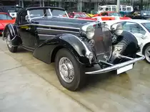 Horch 855 Roadster aus dem Jahr 1938. Der abgelichtete 855 Roadster wurde von Gläser/Dresden eingekleidet. Der Achtzylinderreihenmotor hat einen Hubraum von 4944 cm³ und leistet 120 PS. Classic Remise Düsseldorf am 26.05.2018. 