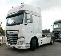 =DAF XF-Sattelzugmaschine steht im Mai 2018 auf dem Rasthof Fulda Nord