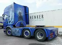 =Scania-Sattelzugmaschine der Spedition KIND steht im Mai 2018 auf dem Rasthof Fulda Nord