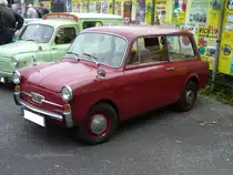 Profilansicht eines Autobianchi Bianchina Panoramica des Modelljahres 1969. Kleinwagentreffen Krefeld am 31.05.2018.