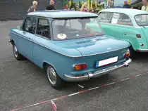 Heckansicht eines NSU Prinz 4L im Farbton cosmosblau. Kleinwagentreffen Krefeld am 31.05.2018.
