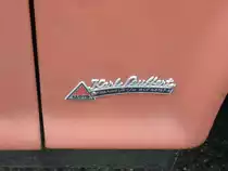 Interessantes Detail am Kotflügel eines Lloyd LP 600. Das Schild des Auslieferungshändlers. Kleinwagentreffen Krefeld am 31.05.2018.