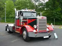 Peterbilt 351 aus dem Jahr 1962. US-Truck-Treffen am 03.06.2018 in Krefeld.