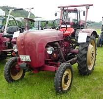 =Porsche, gesehen bei den Schlepperfreunden Auenberg im Mai 2018