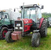 =MF 3060, ausgestellt bei den Schlepperfreunden Auenberg im Mai 2018