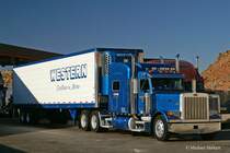 Pete 379 bei einem Truck Stop in Bloomington, Utah. November 2006

