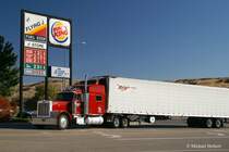 Pete 379 bei einem Truck Stop in Bloomington, Utah. November 2006