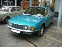 NSU Ro 80. 1967 - 1977. Der türkishelle Ro 80 entstammt dem Baujahr 1976. Der Zweischeibenwankelmotor leistet 115 PS und hat pro Kammer einen Hubraum von 497 cm³. Oldtimertreffen an der  Alten Dreherei  am 16.06.2018 in Mülheim an der Ruhr.